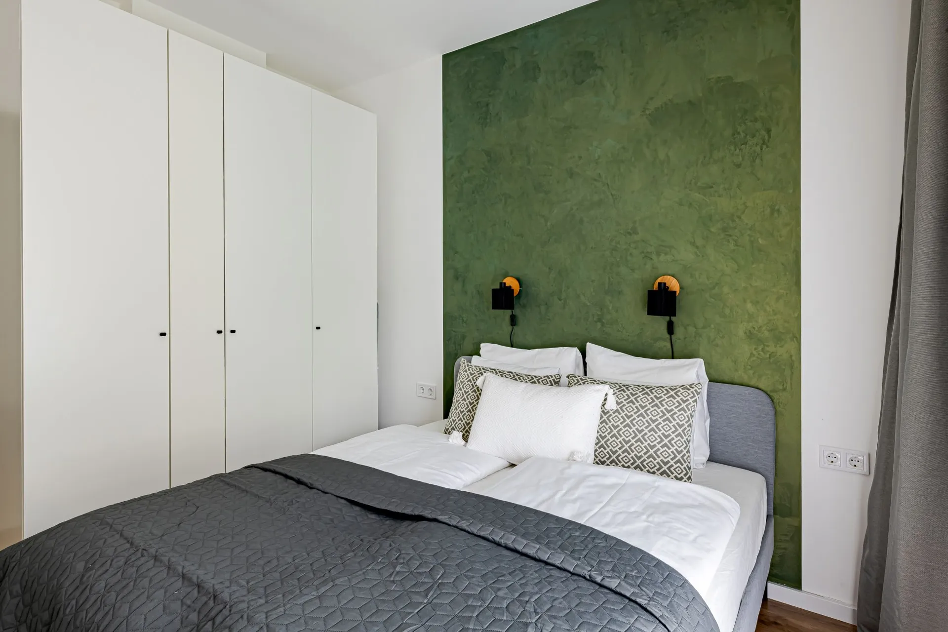 Spirit Family - A409