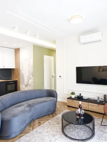 Lonyay Downtown Apartments by FirstHost